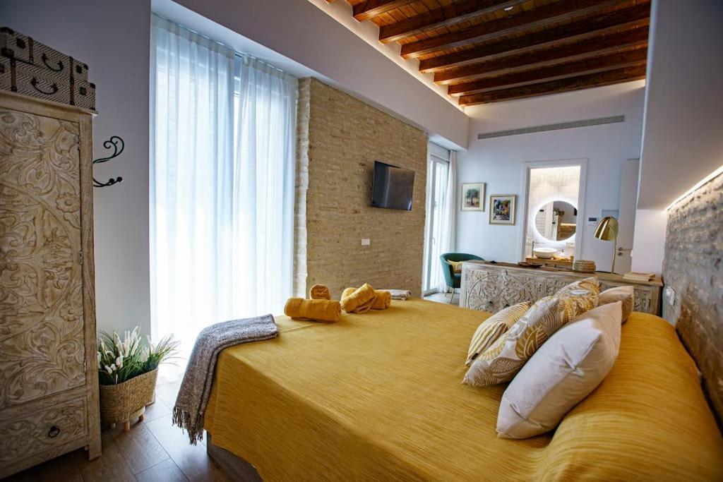 Mini Hotel In The Heart Of Sevilla For Exclusive Usage Exterior foto